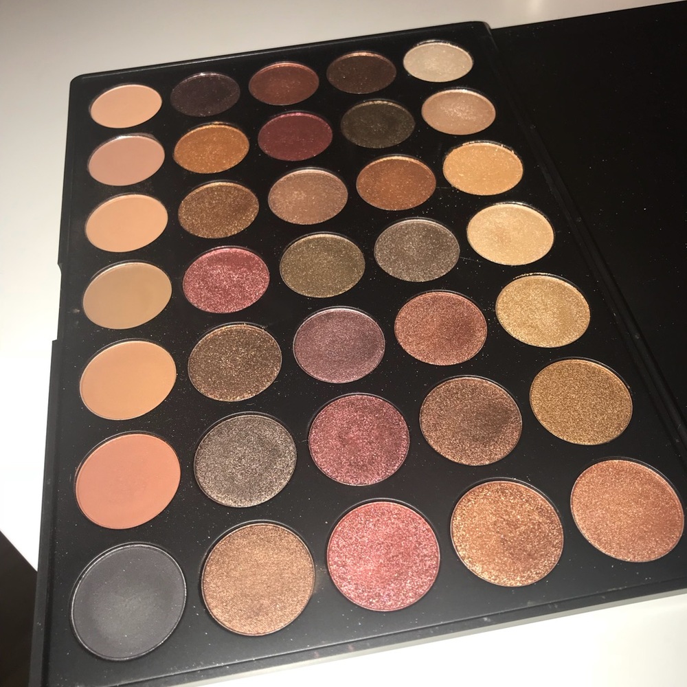 Morphe 35F palette! Stunning shades